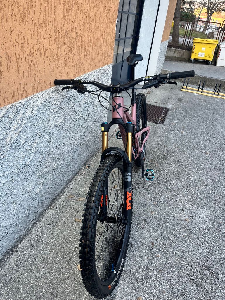 Used Propain Tyee 6.1 AL 2025 Mountainbike, Violett, 29 — image 6 of 15