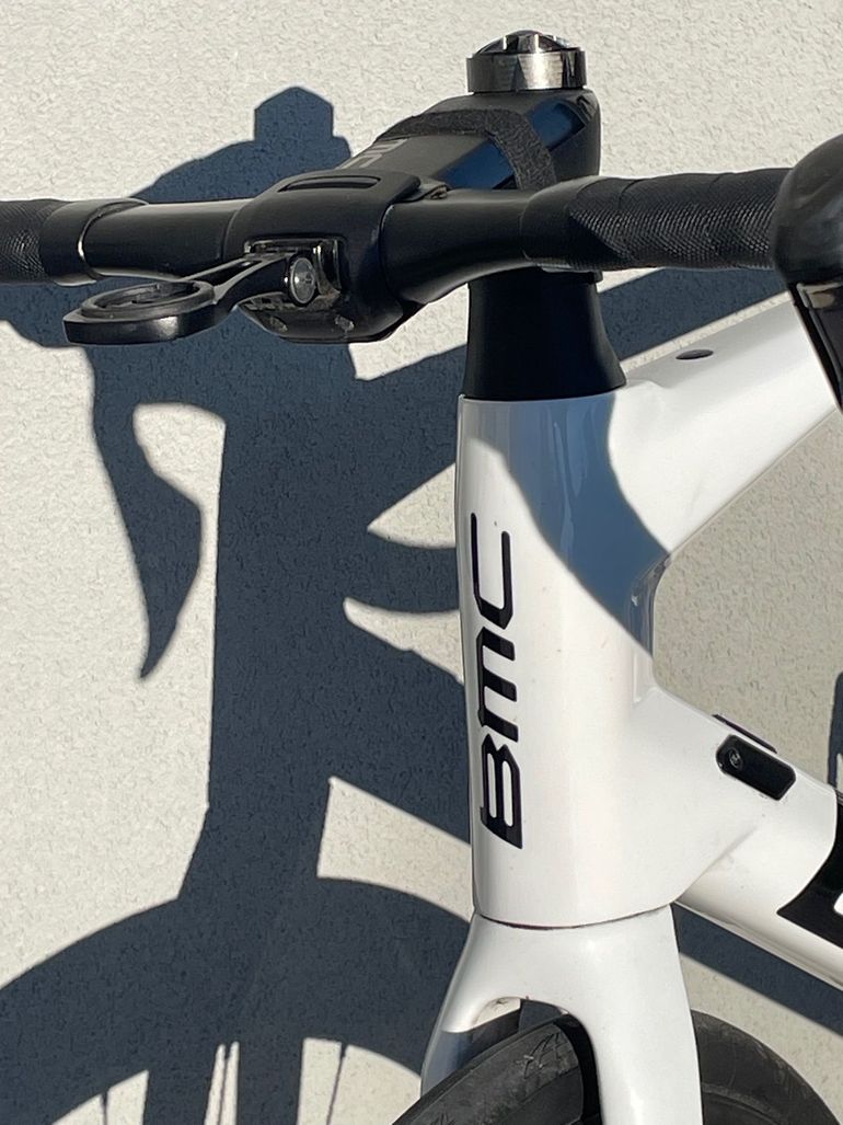 Used BMC Roadmachine 01 THREE 2022 2022 Road & Gravel, Bianco — image 6 of 7