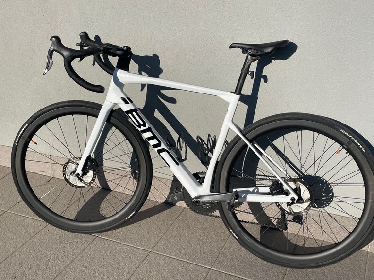 Used BMC Roadmachine 01 THREE 2022 2022 Road & Gravel, Bianco — image 1 of 7