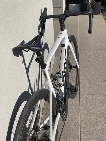 Used BMC Roadmachine 01 THREE 2022 2022 Road & Gravel, Bianco — image 7 of 7