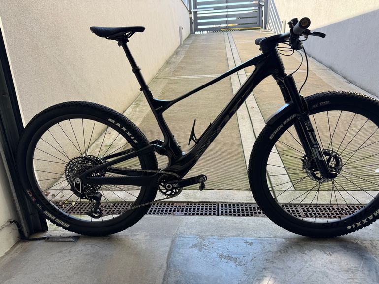 Used Scott Spark RC SL (EU) 2024 2024 Mountainbike, Black, 29 — image 9 of 12