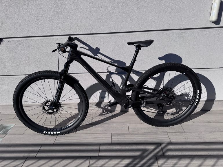 Used Scott Spark RC SL (EU) 2024 2024 Mountainbike, Black, 29 — image 7 of 12