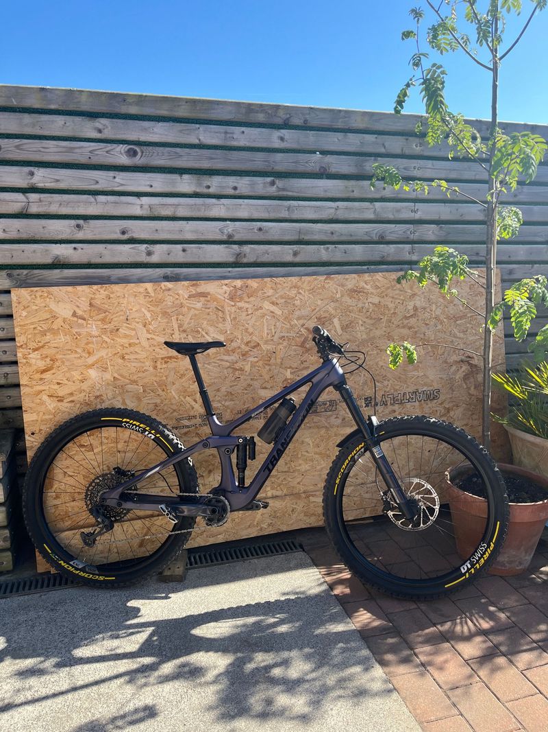 Used Transition Spire Carbon GX Code 2023 2023 Mountainbike, Purple, 29 — image 1 of 15