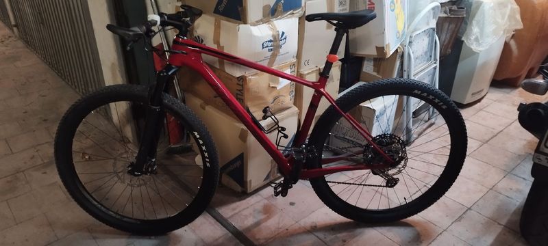 Used Merida BIG.NINE XT 2022 2022 Mountainbike, Red, 29 — image 3 of 4