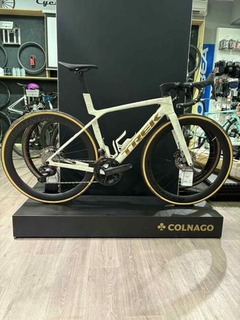 Used Trek Madone SLR 7 Ulltegra DI2 Gen 8 2025 2025 Road & Gravel