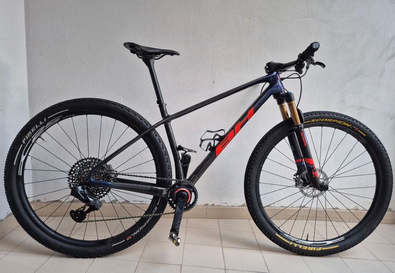 Used BH Ultimate EVO 2021 Mountainbike — image 1 of 13