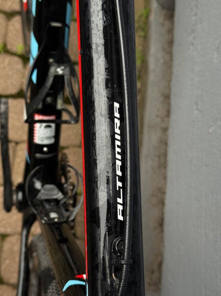 Used Fuji Fuji CX Gravel Bike Altamira Carbon 2018 Road & Gravel — image 8 of 9