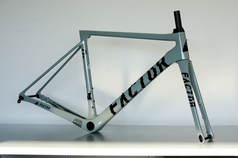 Used Factor O2 2023 Frameset 2023 Road & Gravel, Gris claro — image 1 of 12