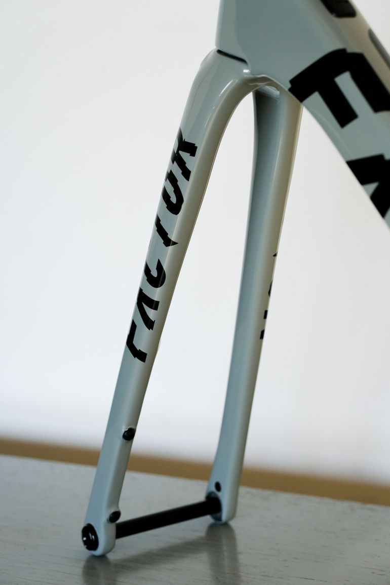 Used Factor O2 2023 Frameset 2023 Road & Gravel, Gris claro — image 12 of 12
