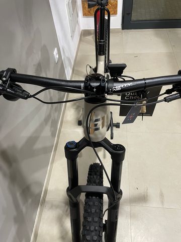 Brugt Lapierre Overvolt TR 6.8 E-bike 2025 Mountainbike — billede 6 af 7