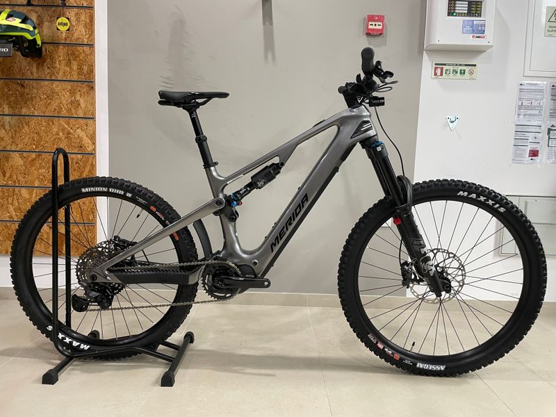 Used Merida E-one Sixty 7000 2025 Mountainbike, Light Gray — image 1 of 4