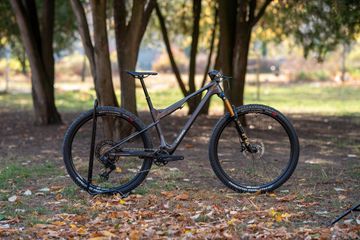 UNNO HORN Race 2025 MTB d'occasion