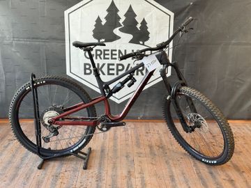 Brugt Rocky Mountain Altitude Carbon 70 2022 2022 Mountainbike — billede 1 af 8