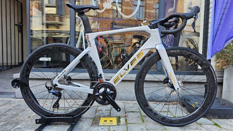 ELVES FALATH EVO ファラスエボ105 Di2 セール中 ELVES FALATH EVO ファラスエボ105 Di2 セール中 ELVES FALATH EVO