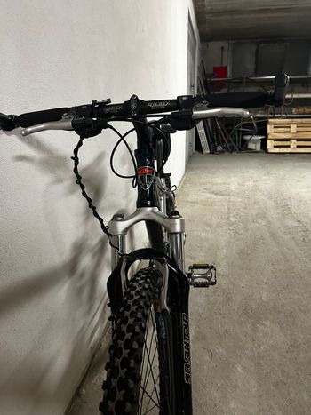 Used KTM Sedona 2001 Mountainbike, Gris claro — image 5 of 6
