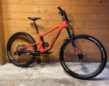 Santa Cruz, Hightower XT / Carbon C / 29 2021