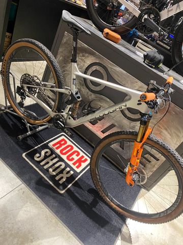 Used Lee Cougan Cross Fire SRAM NX 2022 Mountainbike, Light Gray — image 2 of 6