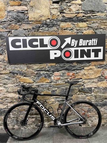 Używany Focus IZALCO MAX DISC 9.8 2021 2021 Road & Gravel