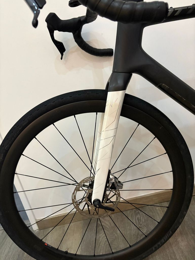 Used Scott Scott Addict RC Tuned 2024 Road & Gravel, Black — image 8 of 8