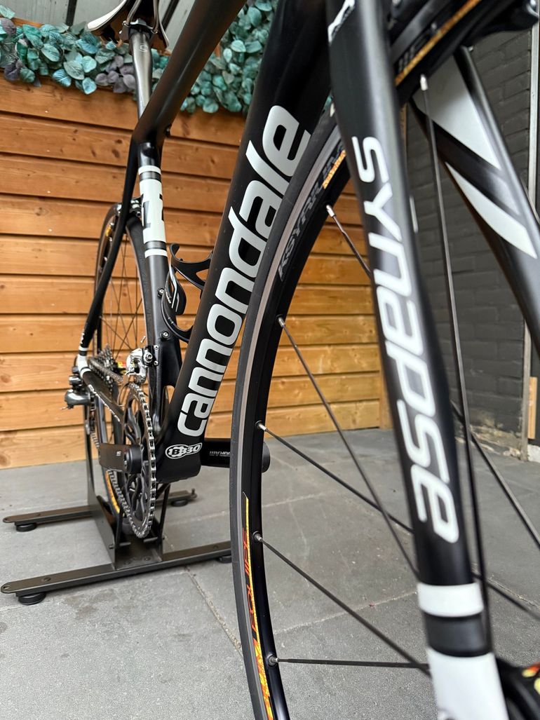 Used Cannondale Cannondale Synapse 71 Si Voll Carbon, Shimano Ultegra, Große 51 2017 Road & Gravel, Black — image 14 of 22
