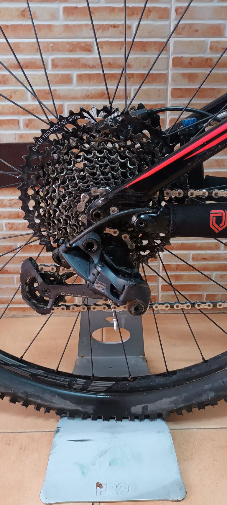 Used Specialized Epic SRAM GX Eagle 2016 Mountainbike, Black — image 4 of 7