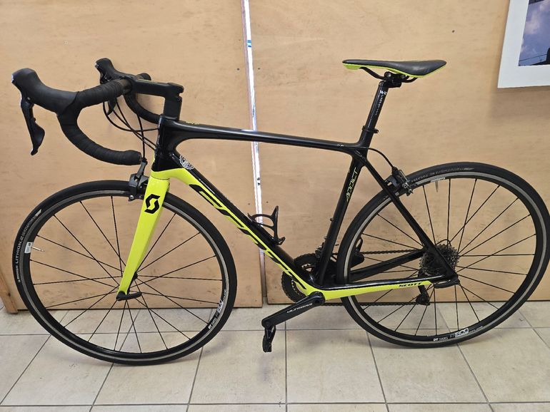 Used Scott Addietro 10 2020 Road & Gravel, Schwarz — image 5 of 7