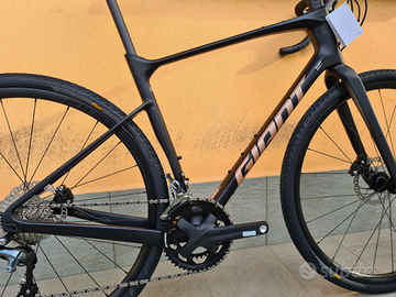 Brugt Giant Revolt Advanced 3 2024 Road & Gravel — billede 4 af 5