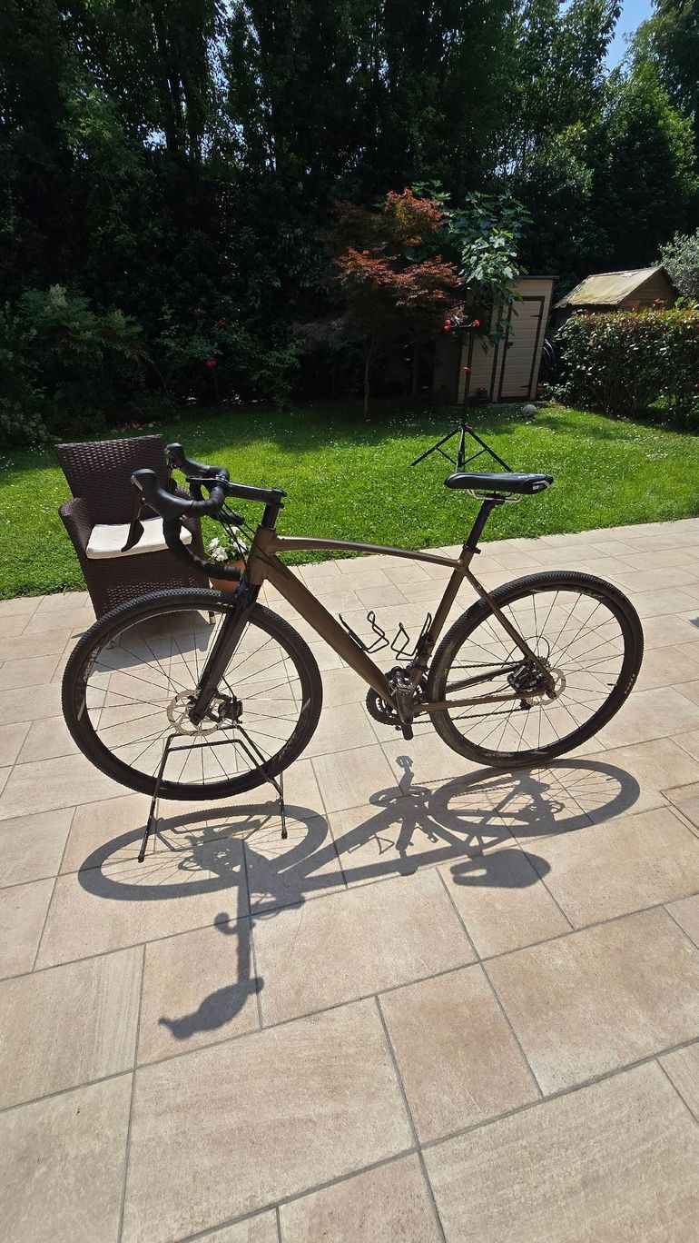 Used Zipp Turbolenti 2021 Road & Gravel, Black — image 2 of 9