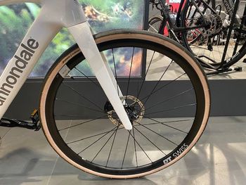 Used Cannondale Synapse Carbon 3 SmartSense STVZO 2026 Road & Gravel — image 8 of 13