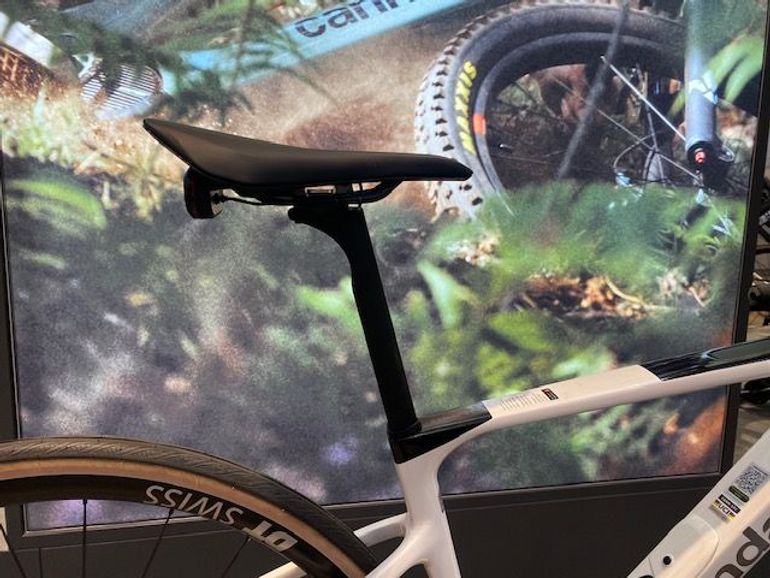 Used Cannondale Synapse Carbon 3 SmartSense STVZO 2026 Road & Gravel — image 11 of 13