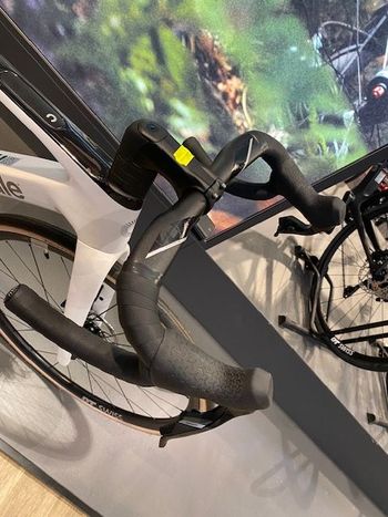 Used Cannondale Synapse Carbon 3 SmartSense STVZO 2026 Road & Gravel — image 2 of 13