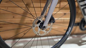 Used BMC Teammachine SLR FOUR 2024 2024 Road & Gravel, Gris claro — image 8 of 9