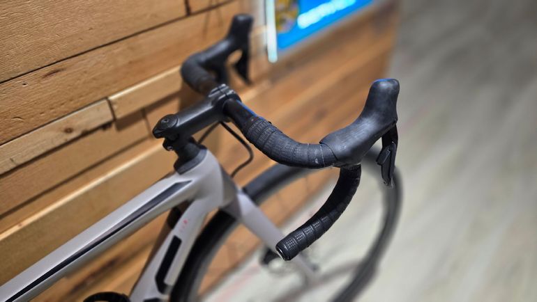 Used BMC Teammachine SLR FOUR 2024 2024 Road & Gravel, Gris claro — image 7 of 9