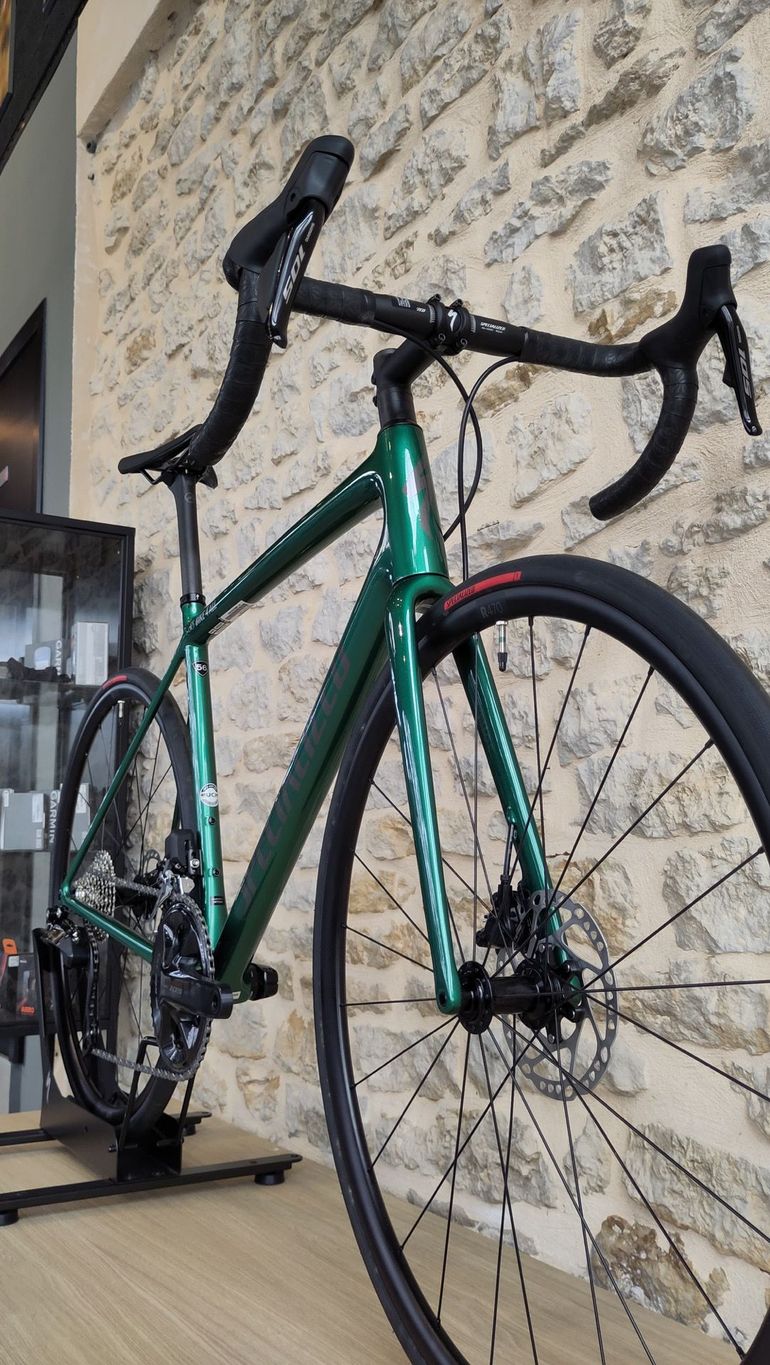 Specialized Aethos Comp - Shimano 105 Di2 2024 2024