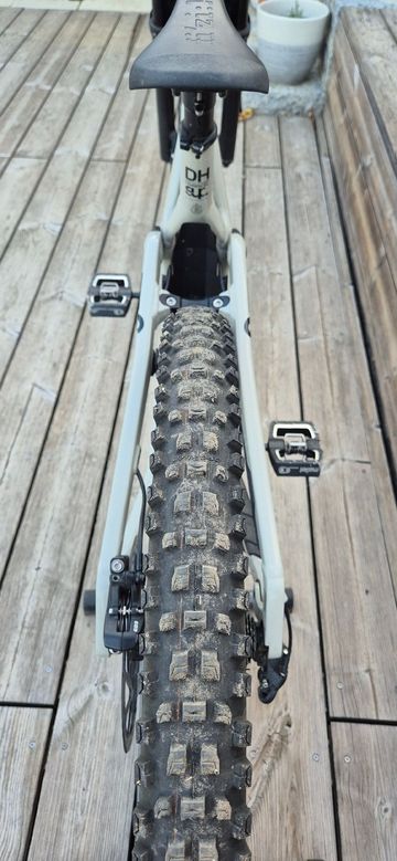 Brugt Commencal Supreme Ride Chalk 2025 Mountainbike — billede 5 af 11
