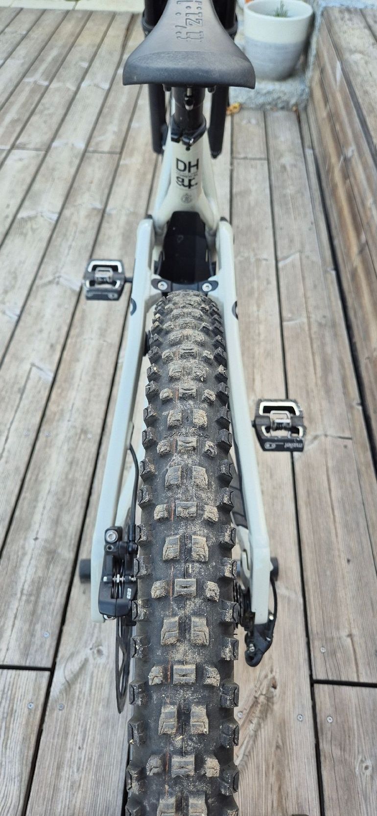 Brugt Commencal Supreme Ride Chalk 2025 Mountainbike — billede 5 af 11