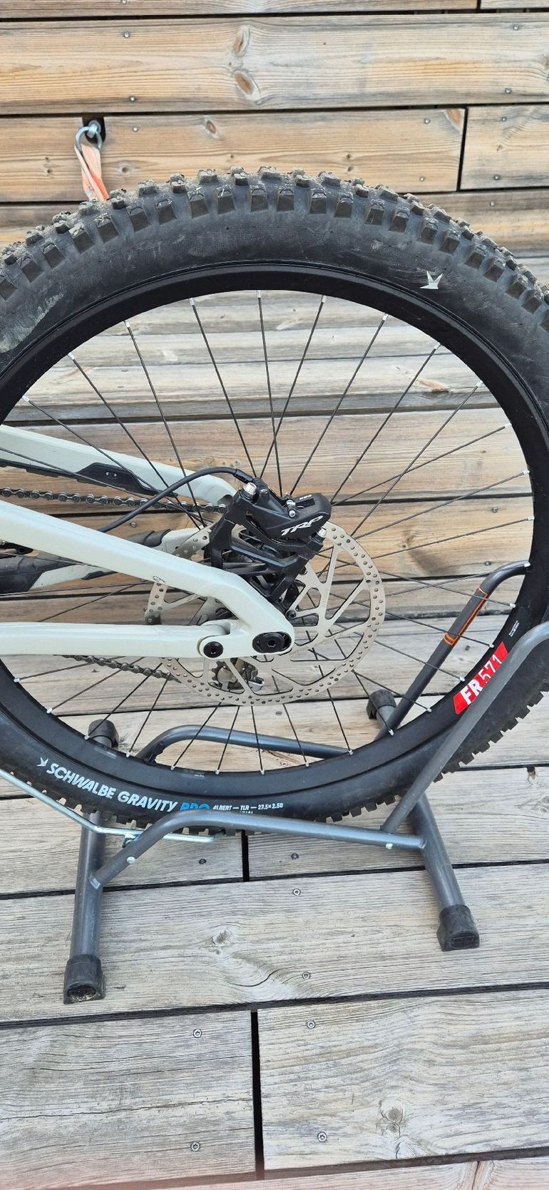 Brugt Commencal Supreme Ride Chalk 2025 Mountainbike — billede 3 af 11