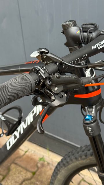 Used Olympia F1 2022 Mountainbike, Black — image 6 of 7