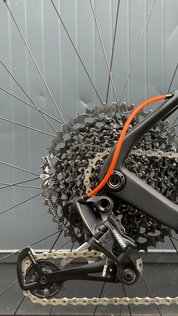Used Olympia F1 2022 Mountainbike, Black — image 4 of 7