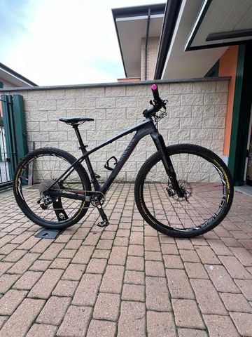 Käytetty Canyon CF SLX RS1.LTD 2015 MTB