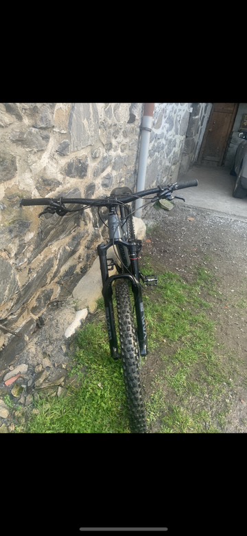 Gebrauchtes Merida ONE-SIXTY 400 2021 2021 Mountainbike, Hellgrau, 27.5 — Bild 4 von 5