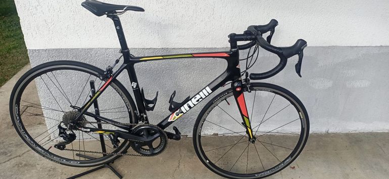 Used Cinelli Cinelli Saetta Shimano Ultegra 11v 2016 Road & Gravel — image 1 of 8