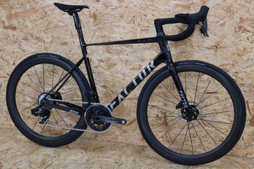 Used Factor O2 SRAM Force eTap AXS 2024 Road & Gravel, Black — image 2 of 10