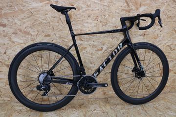 Used Factor O2 SRAM Force eTap AXS 2024 Road & Gravel, Black — image 3 of 10