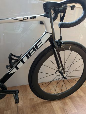 Used CUBE Attain WheelTop EDS 2019 Road & Gravel, Black — image 2 of 8
