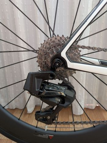 Used CUBE Attain WheelTop EDS 2019 Road & Gravel, Black — image 7 of 8