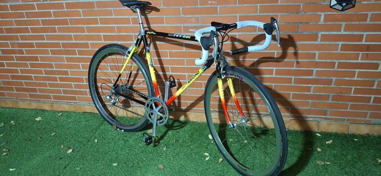 Used TVT Carbon 1990 Road & Gravel, Schwarz — image 1 of 5