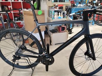 Look, 785 HUEZ 105 DI2 2025
