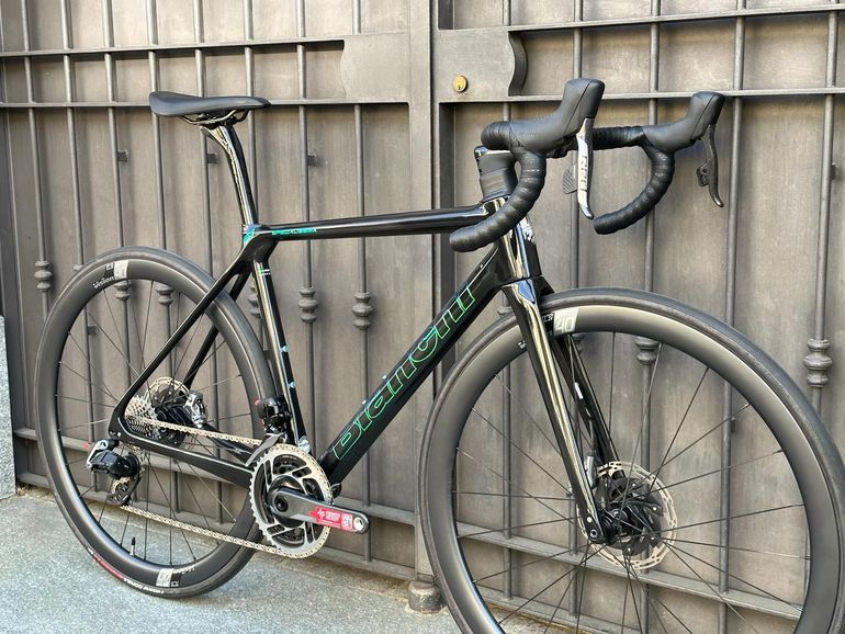 Used Bianchi Specialissima Red eTap AXS 2021 2021 Road & Gravel — image 2 of 10