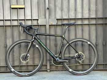 Used Bianchi Specialissima Red eTap AXS 2021 2021 Road & Gravel — image 3 of 10